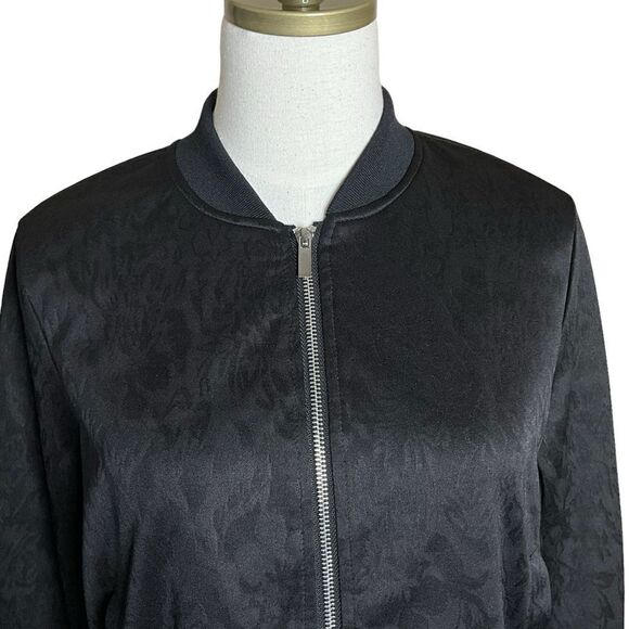 Laundry By Shelli Segal Woman's Short Jacket Size M Black Brocade Zip Front - Picture 2 of 14